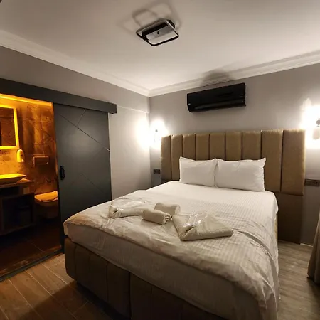 Talles Hotel *