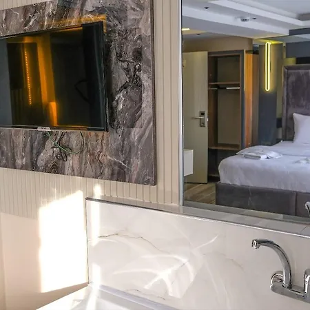 Talles Hotell *